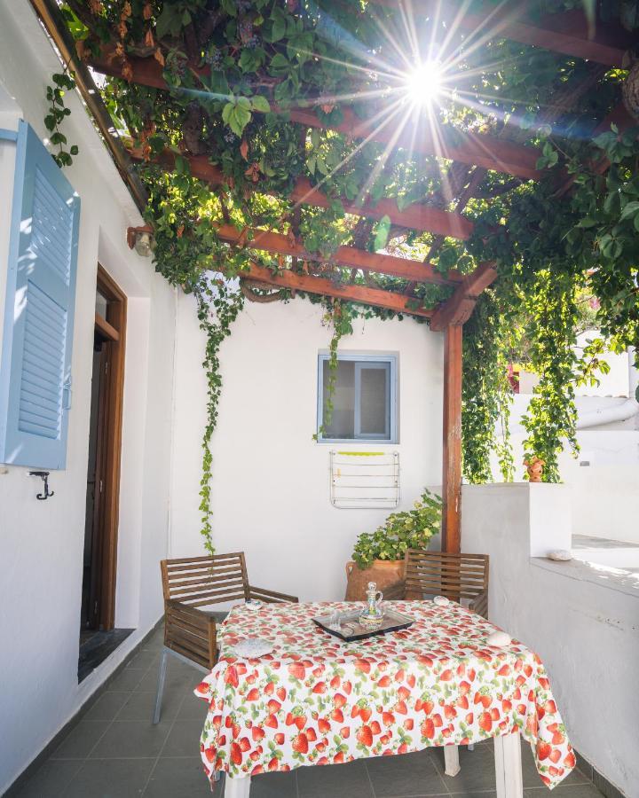 Podotas Group Hotel Kamáresz Kültér fotó